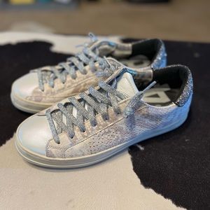 P448 women’s shoes. Size 9. European size 40